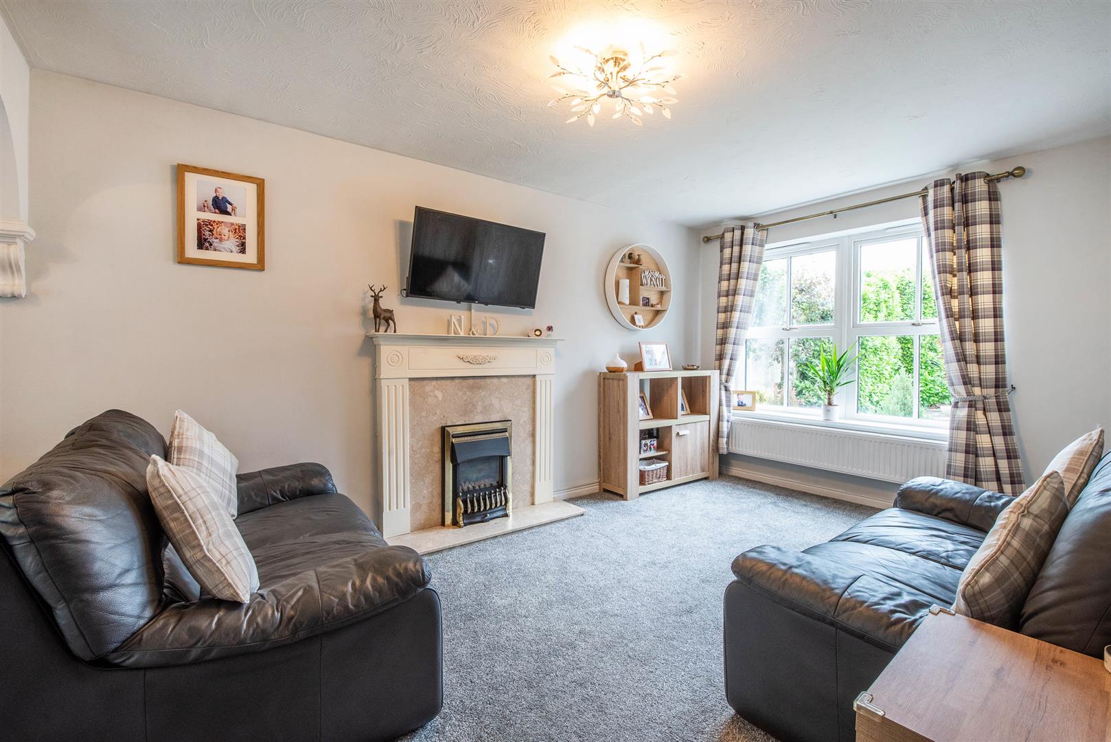 3 bed property in Birkdale Close, Chorley